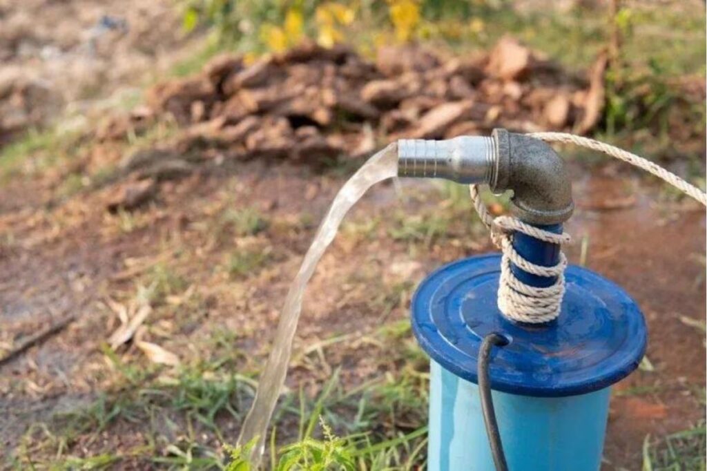 Construção de Poços Artesianos para Comunidades Vítimas da Seca